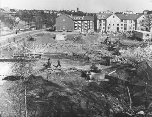 Början av byggandet av Solna-Sundbybergs brandstation år 1958.