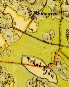 Kartfragment från 1851. Finns i Solna stads kartregister. Upptill ser vi Hagavägen böj ovanför där Ekhagens torp var belägen. Torpet låg alldeles framför lekplatsen på Vårvägens gård. 